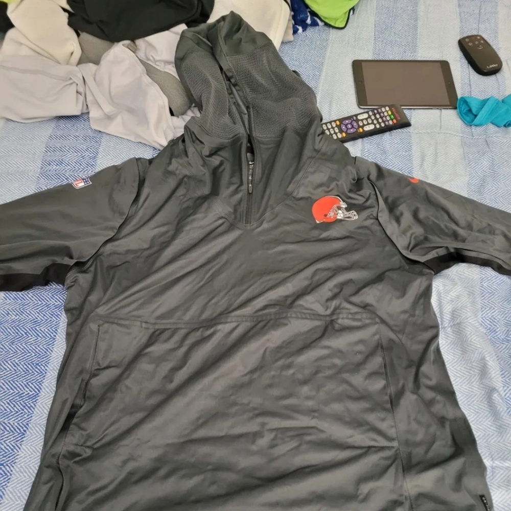 Cleveland Browns mens Nike Zonal Aeroshield jacket nfl team issued large